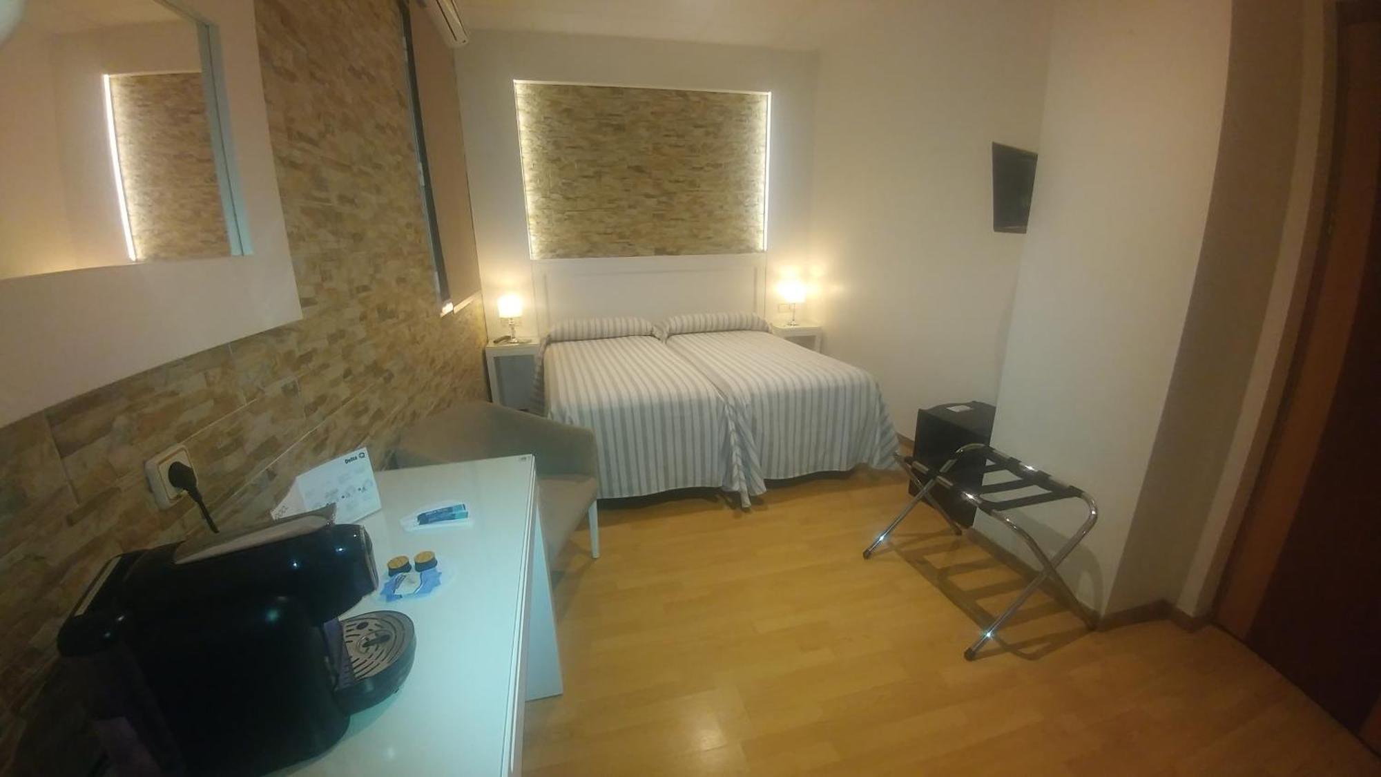 Hostal Paris San Fernando Exteriér fotografie