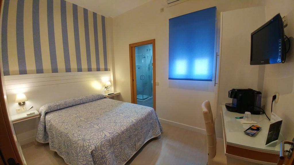 Hostal Paris San Fernando Exteriér fotografie
