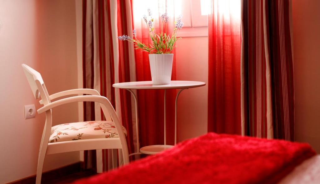 Hostal Paris San Fernando Exteriér fotografie